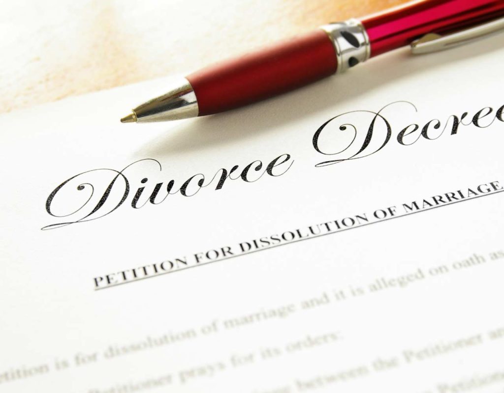 what-to-do-after-being-served-divorce-papers-in-illinois