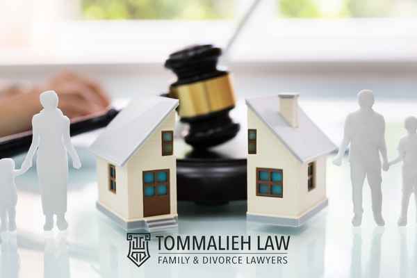 house and family split in front of a gavel, Divorce Mediation